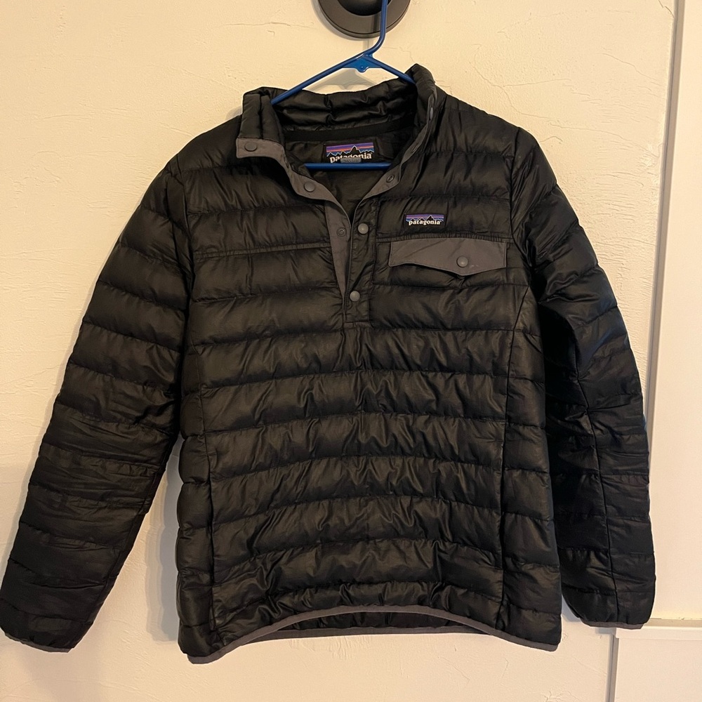 Womens Patagonia pullover puffer